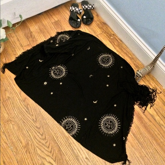 😎Unique Fringed wrap -gold design @fringe sleeves - Picture 6 of 8